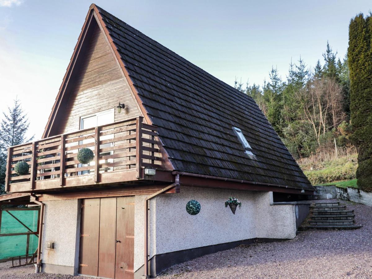 Villa Larchfield Chalet 1 Auchterneed Exterior foto