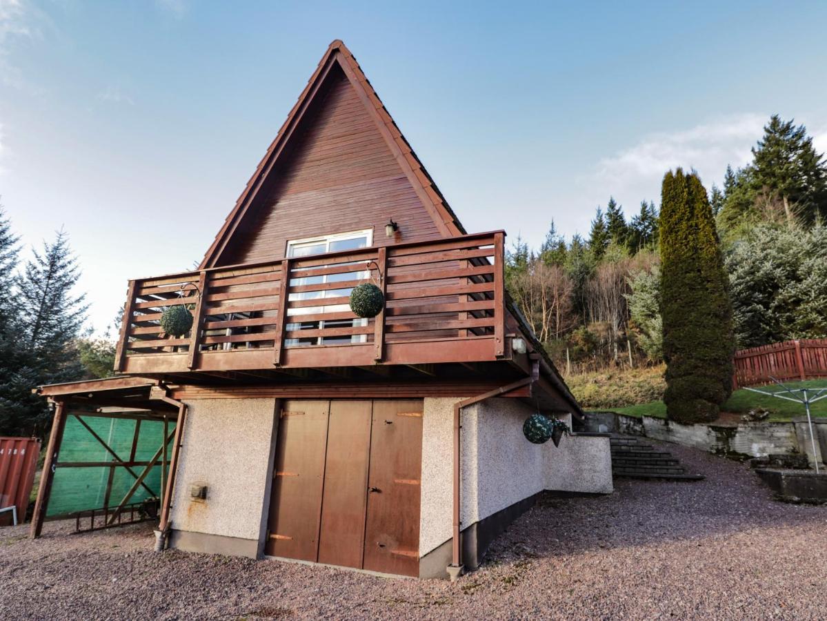 Villa Larchfield Chalet 1 Auchterneed Exterior foto